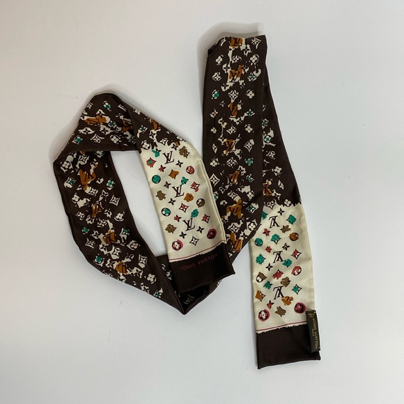 Louis Vuitton Accessories - Louis Vuitton Twill Scarf Brown White